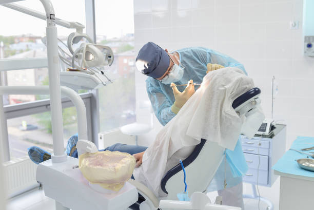 Best Emergency Tooth Extraction in Raymond, IL